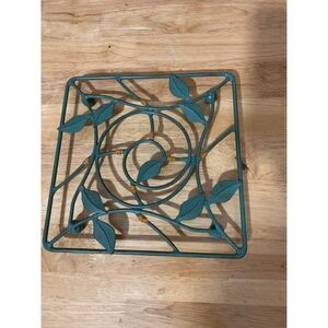 Floral Metal Hot plate 8x8”
